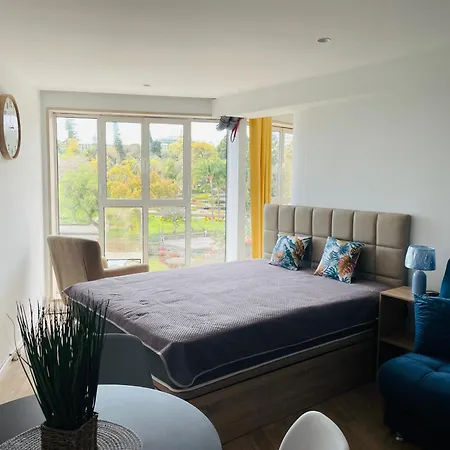 Center Marina View Purple Appartement *