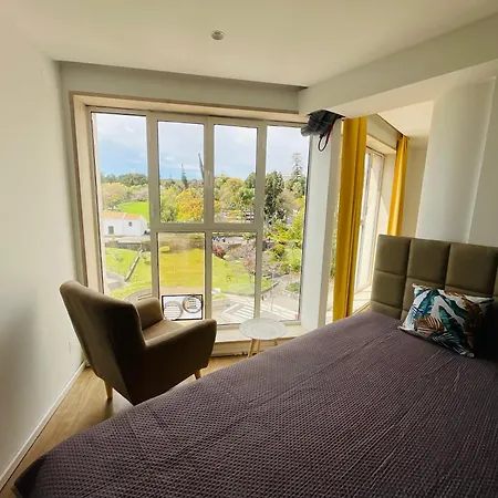 Center Marina View Purple * فونشال